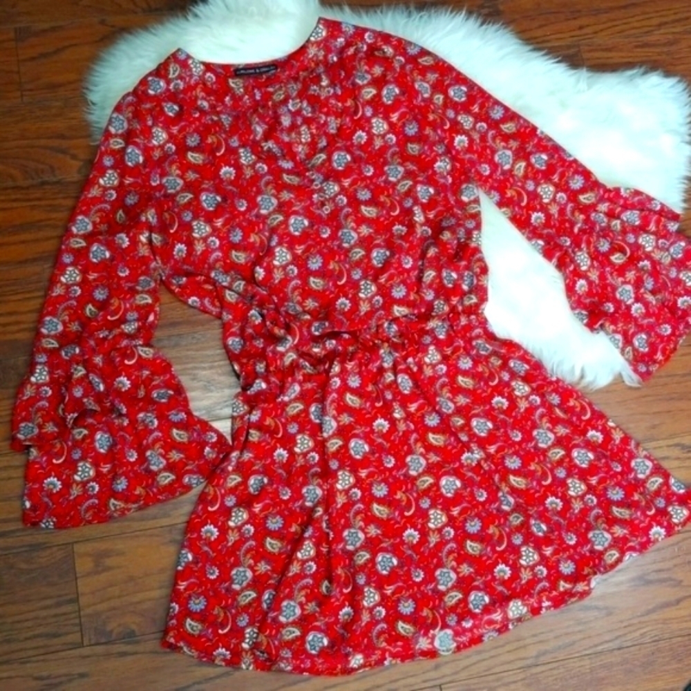 Harlowe & Graham Bell Sleeved Dress
